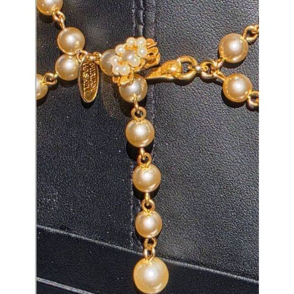 Rare Miriam Haskell 8 Tiered Crystal Gold Tone Faux Pearl Runway Statement - Picture 4 of 16